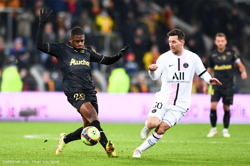 Hòa hú vía, PSG vẫn đứng vững ngôi đầu Ligue 1